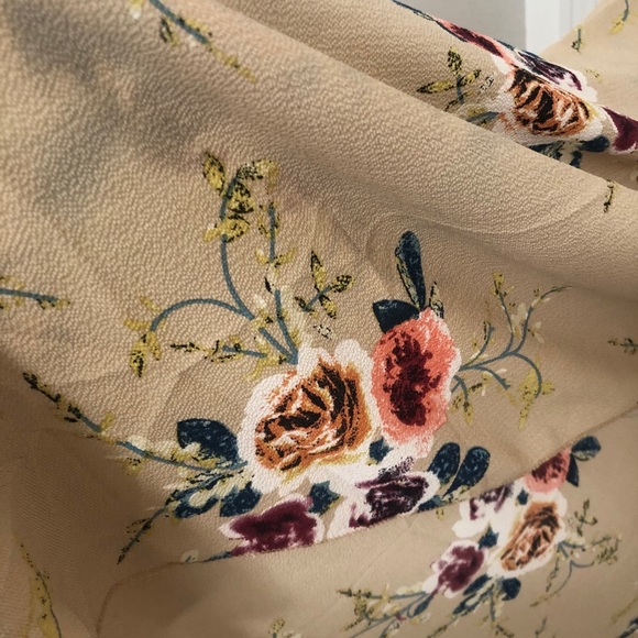 Nude floral print off shoulder boho dress - Picture 4 of 5
